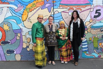 Introducing Our Indonesian Visitors 41 Introducing Our Indonesian Visitors 20