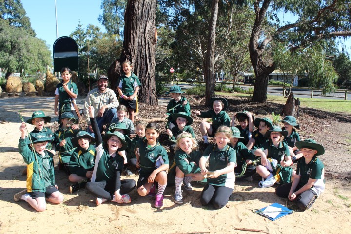 Year 3S Learn Indigenous Rope-Making Skills 11