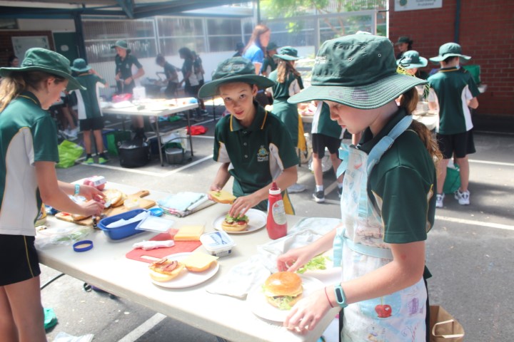 Did Somebody Say Hamburgers? 5 Did Somebody Say Hamburgers? 5