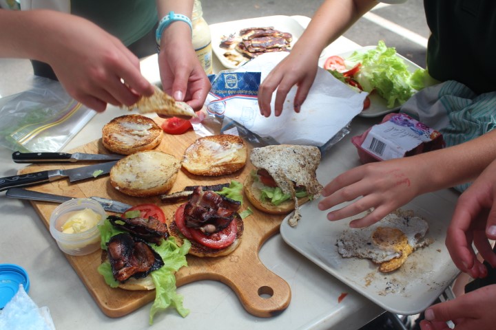 Did Somebody Say Hamburgers? 9 Did Somebody Say Hamburgers? 9