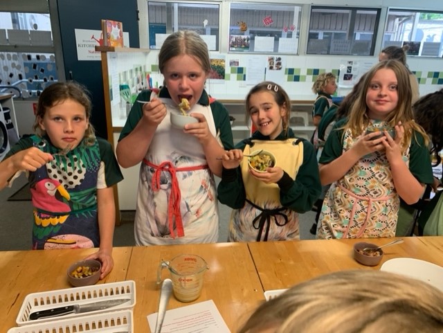 Turning up the Heat in the Canteen and Kitchen - Margaret River Primary ...